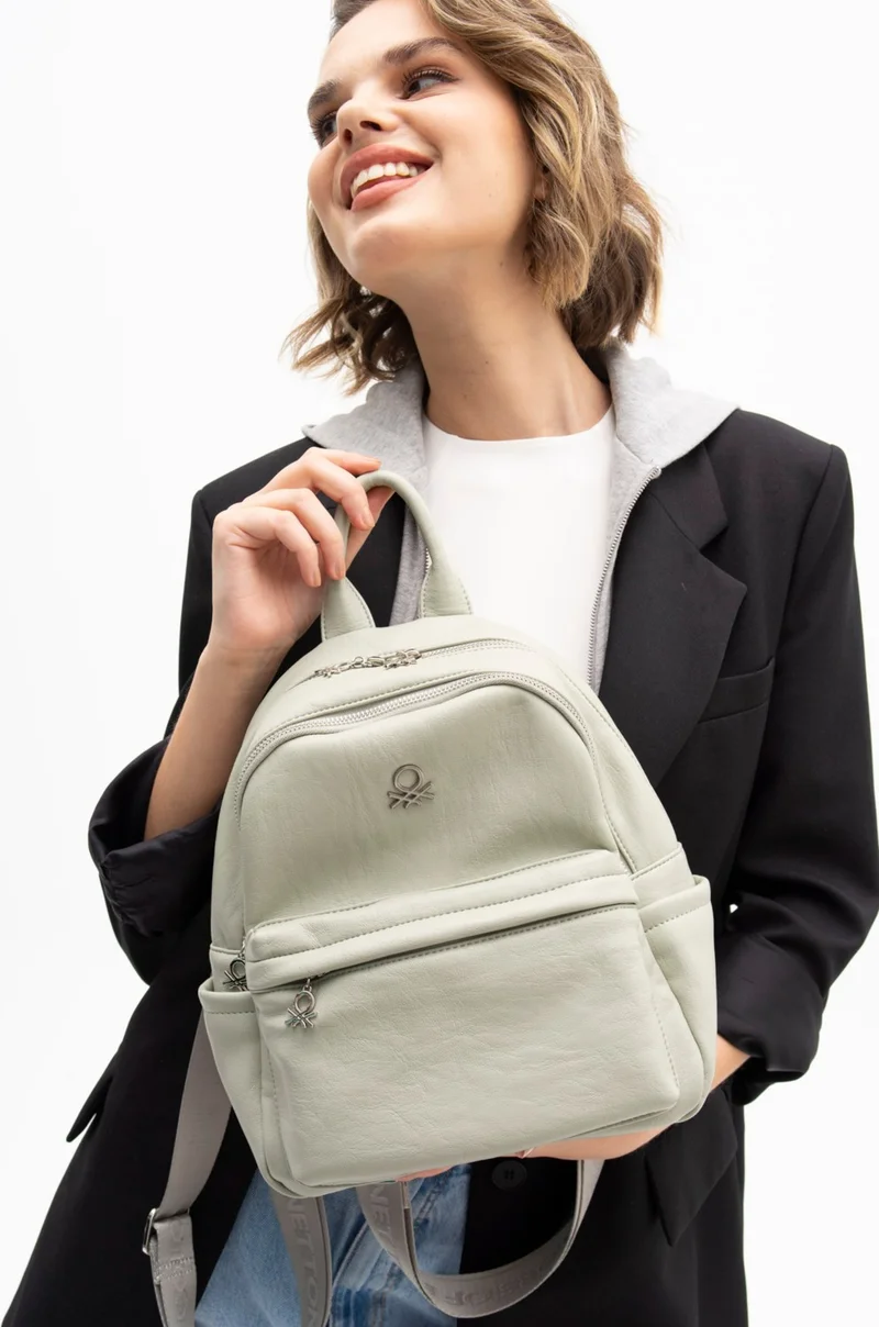 يونايتد كولورز أوف بينتيون Benetton Women's Backpack Green BNT1231
