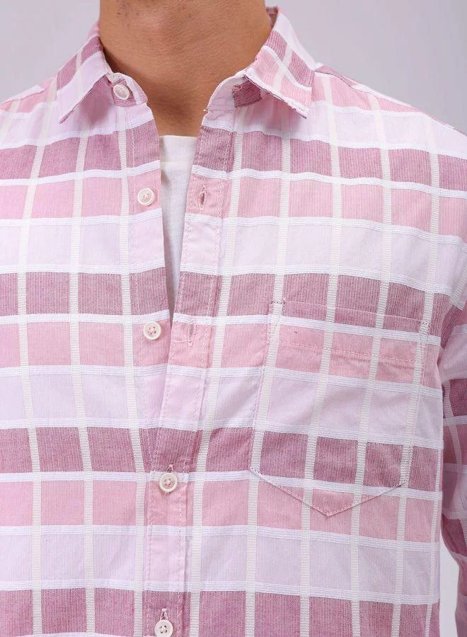 The Indian Garage Co Men Slim Fit Checkered Full Sleeves Cutaway Collar Casual Shirt