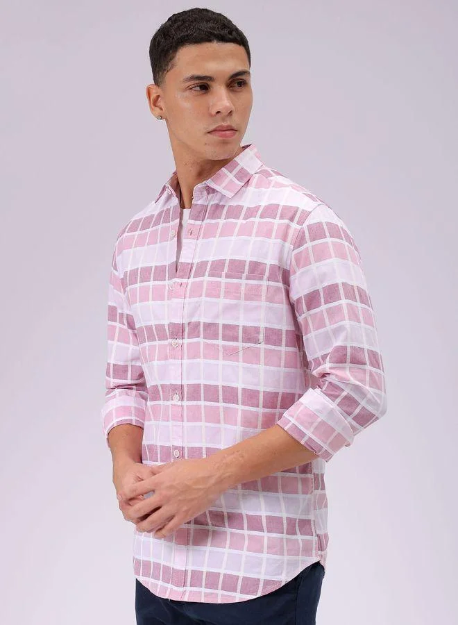The Indian Garage Co Men Slim Fit Checkered Full Sleeves Cutaway Collar Casual Shirt