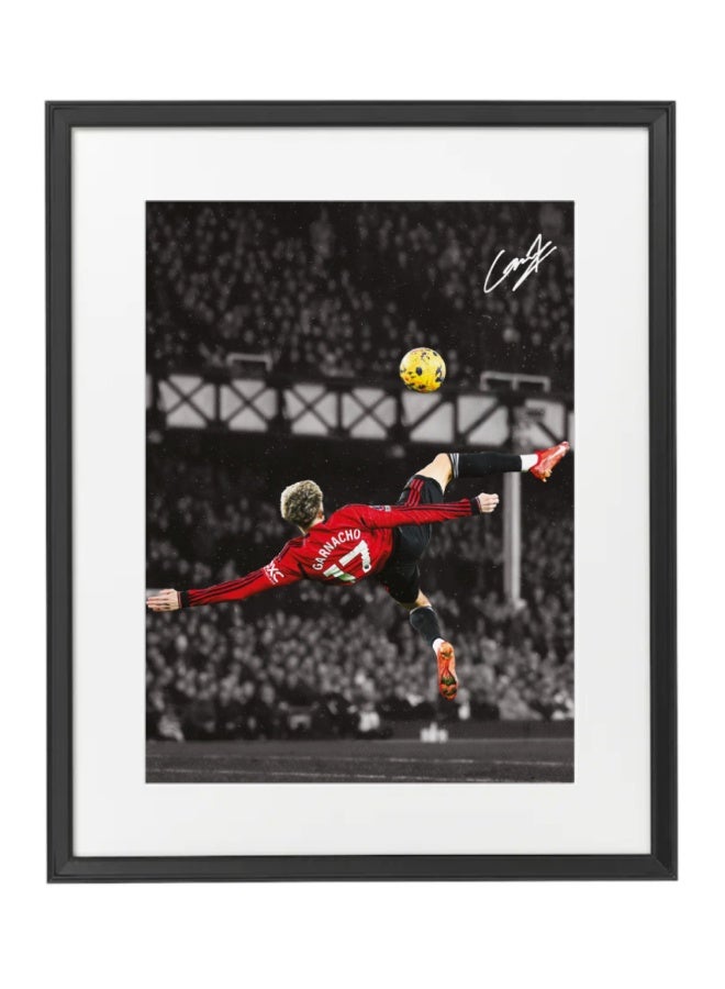 Alejandro Garnacho Iconic Bicycle Kick Framed Poster 50x40cm – Manchester United Football Wall Art, Printed Autograph, Soccer Memorabilia, Gift for Fans