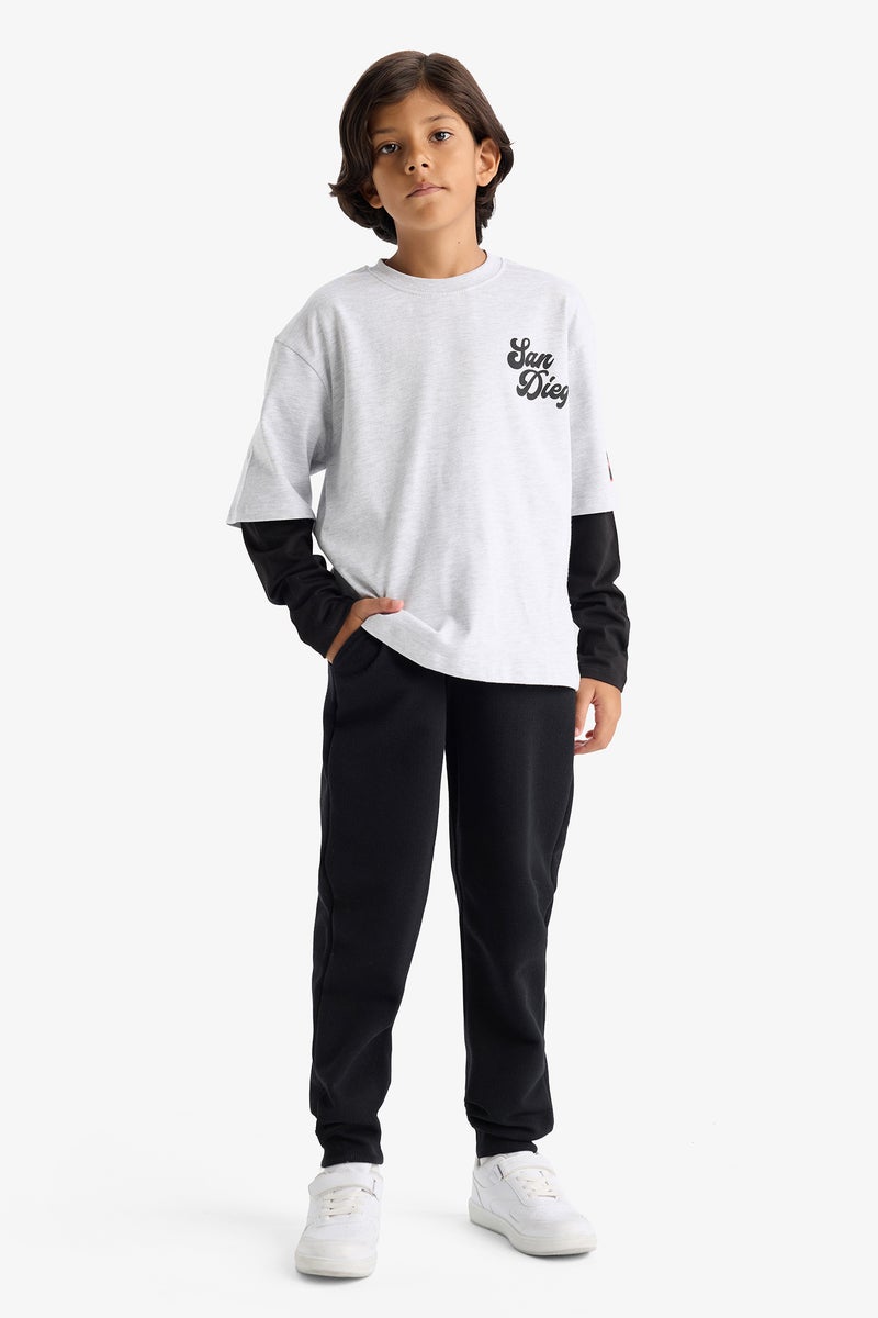 ديفاكتو طقم ملابس رياضية للأولاد من قطعتين بمقاس عادي - Image 1