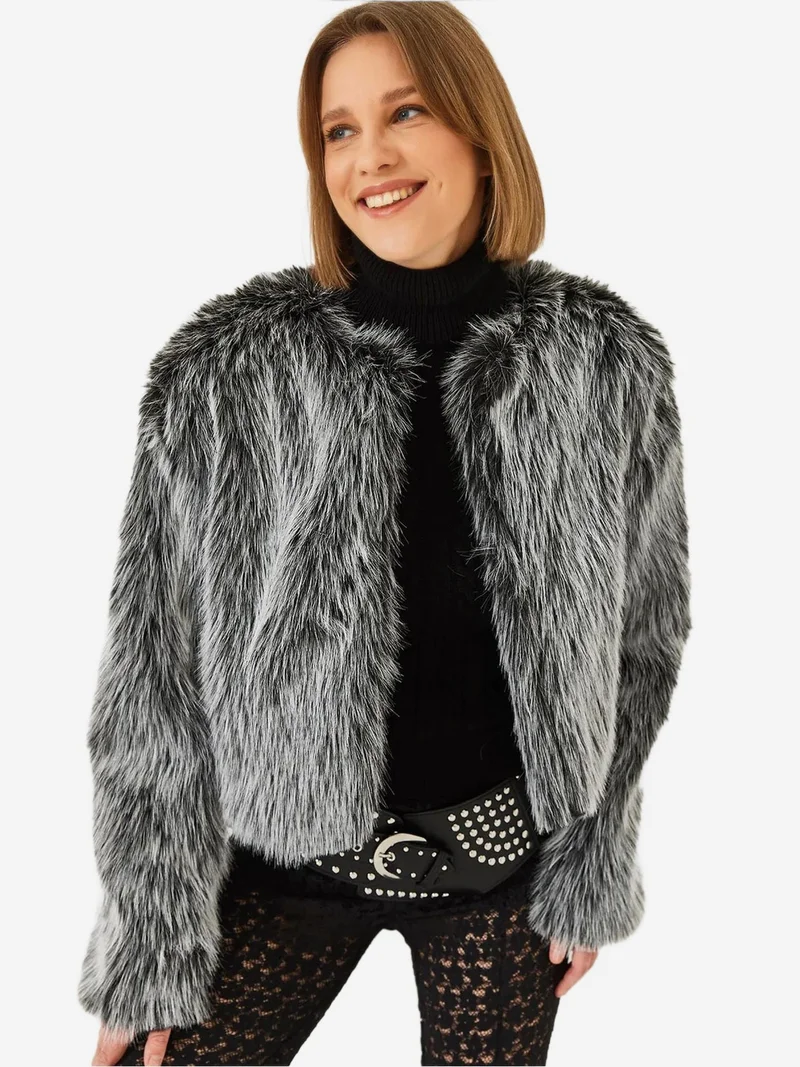 Bianco Lucci LUCCI Boxy Crop Faux Fur Coat