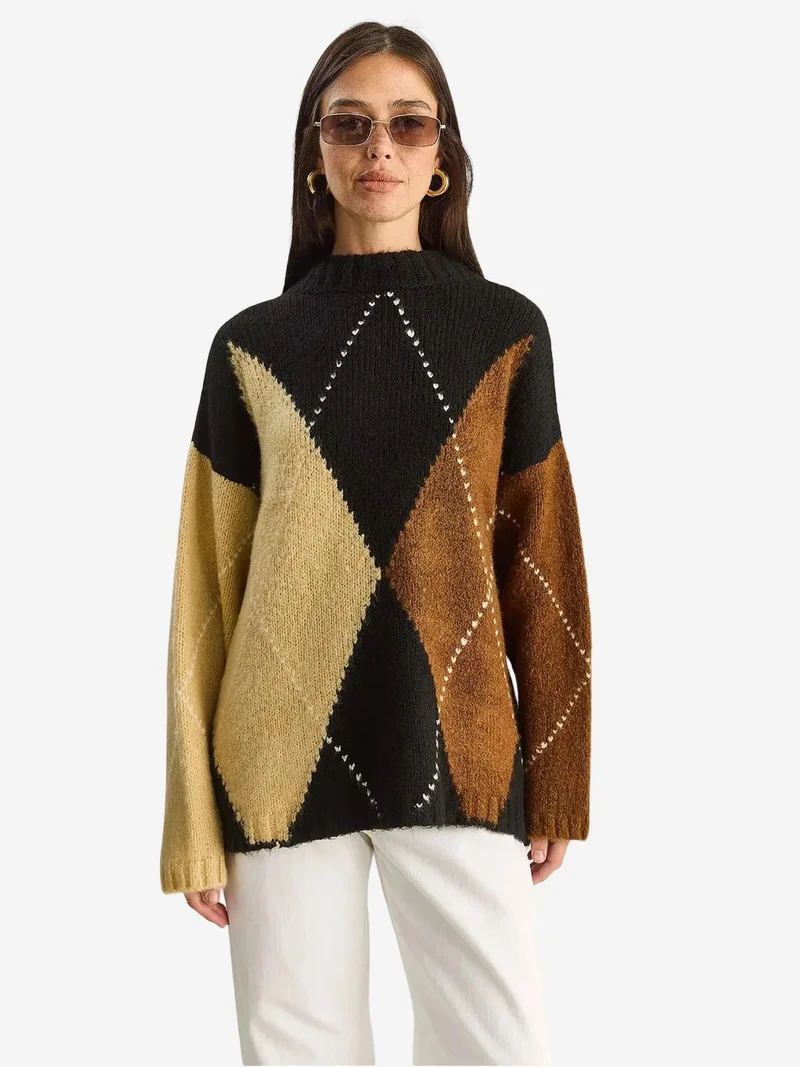 بيانكو لوتشي LUCCI Oversized Knitted Diamond Pattern Sweater