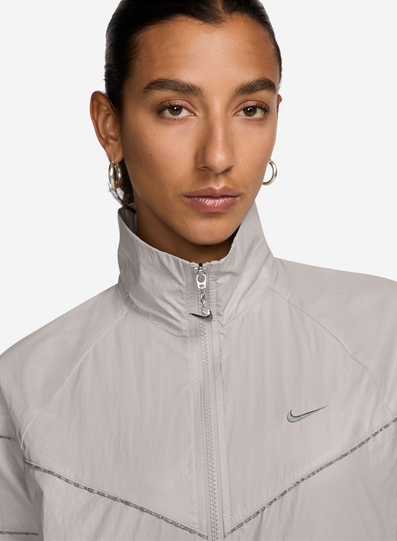 Nike W Nsw Nk Wr Wvn Jkt V2K  - Image 3