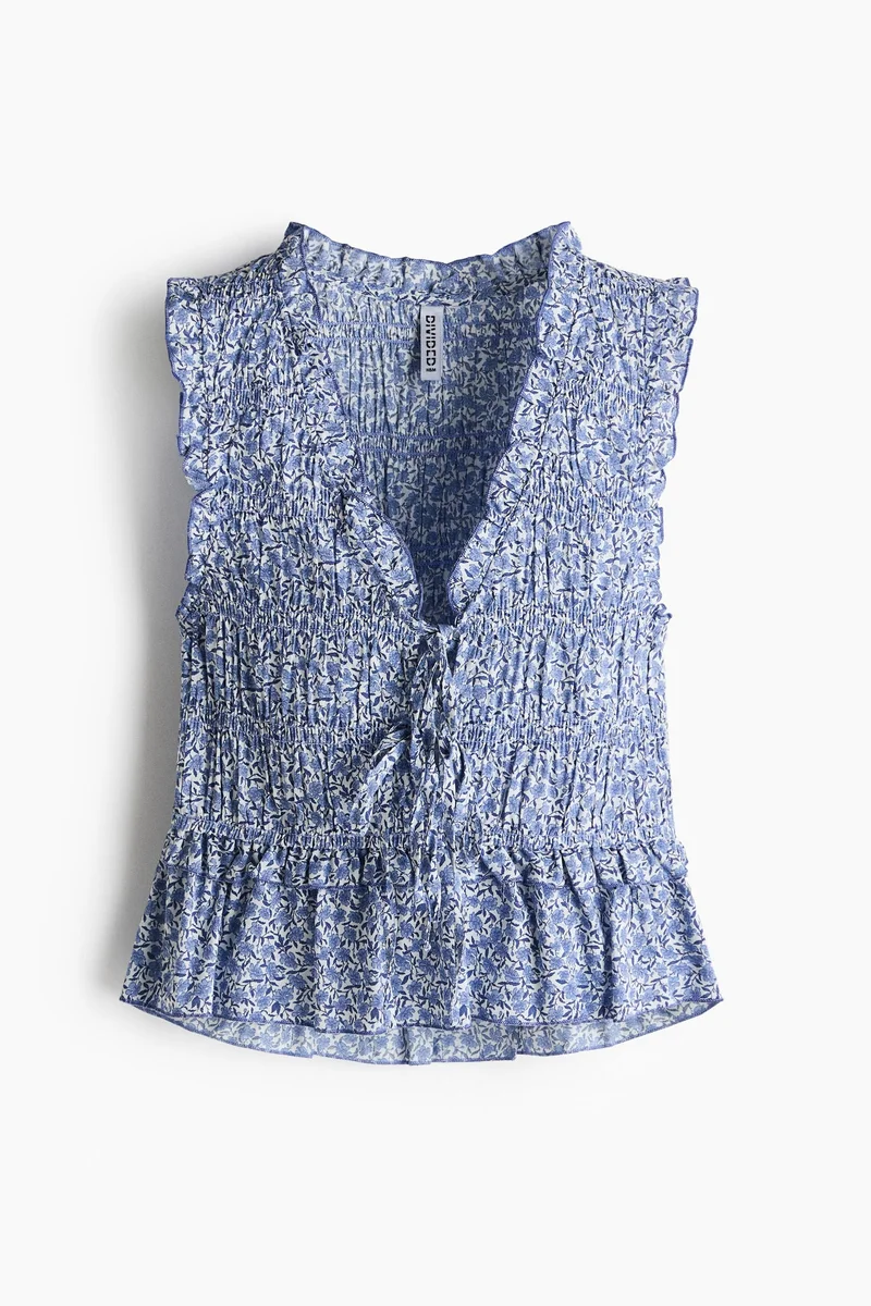 اتش اند ام بلوزة مكشكشة بتفاصيل أربطة