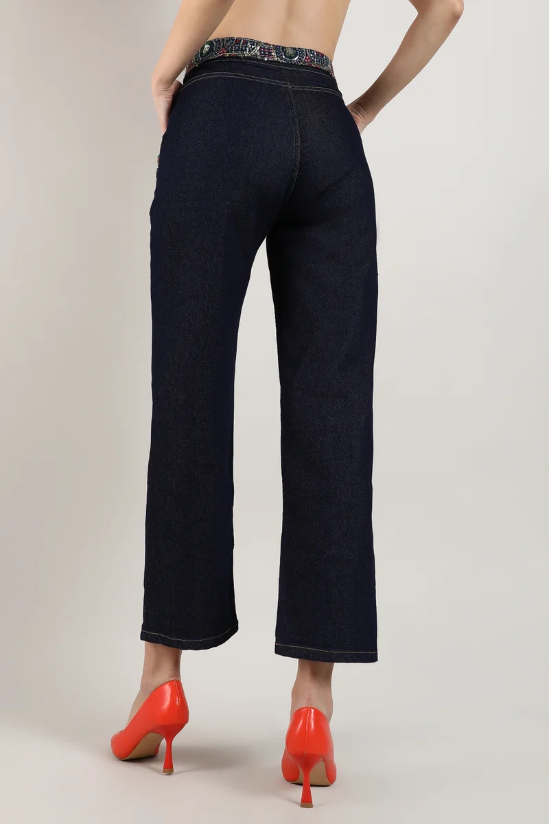 Campus Sutra Women's Dark Blue Embroidered Patch Denim Jeans