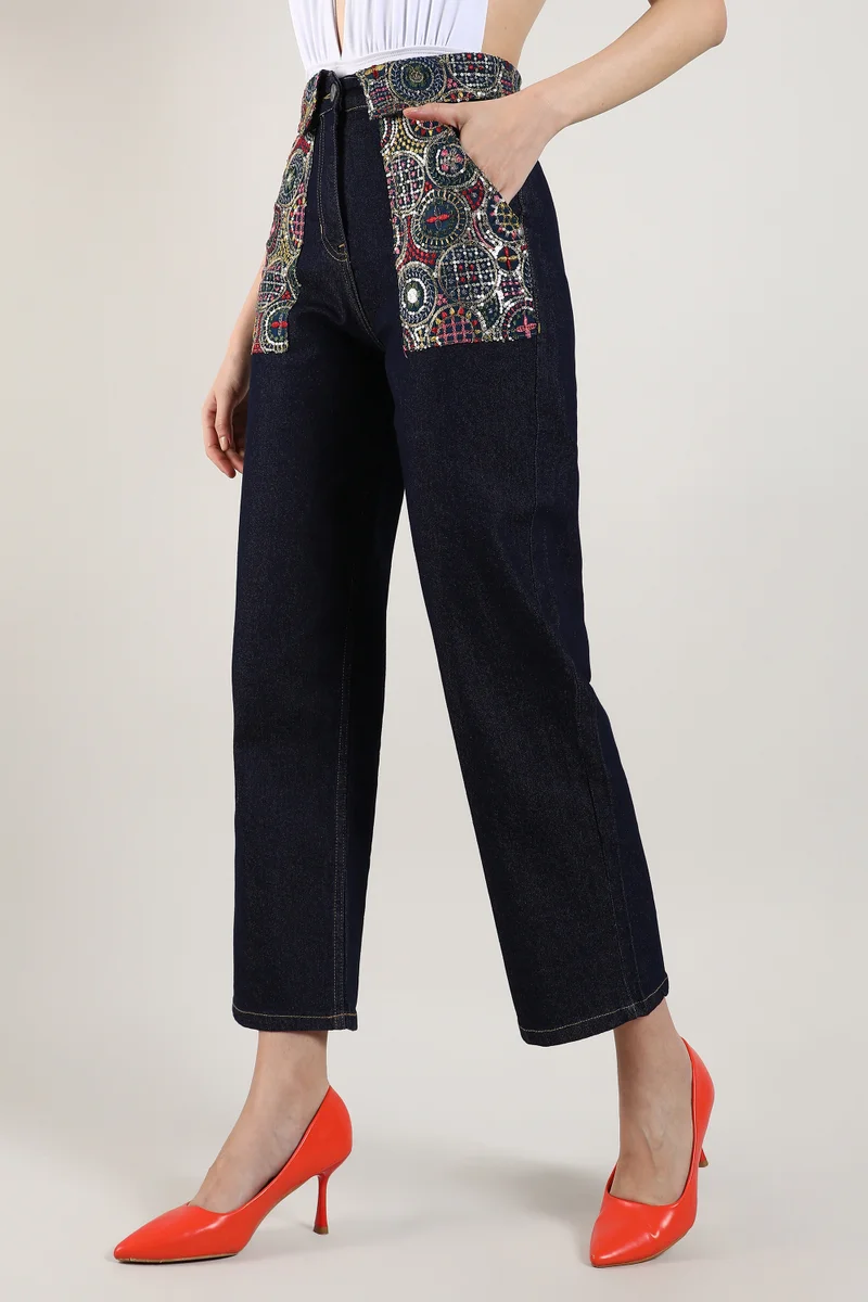 Campus Sutra Women's Dark Blue Embroidered Patch Denim Jeans