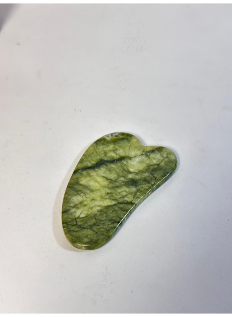 أدوات غوا شا للوجه من مايا، حجر غوا شا من اليشم الطبيعي للوجه، خط الفك والذقن المزدوجة، حجر وجه على شكل قلب - Image 1