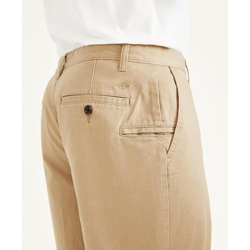 DOCKERS شورت دوكرز للرجال بتصميم كلاسيكي مثالي 10.5 بوصة، كاكي رمل، 30 - Image 2