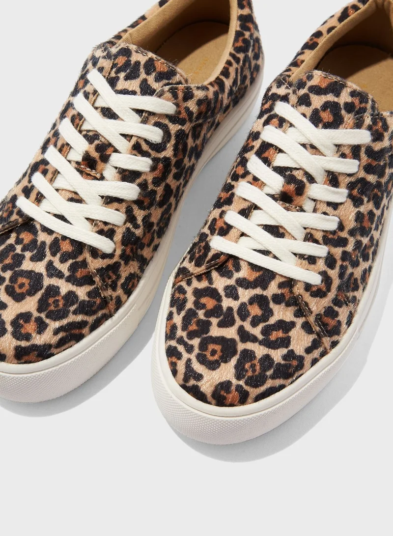 American Eagle Printed Low Top Sneaker