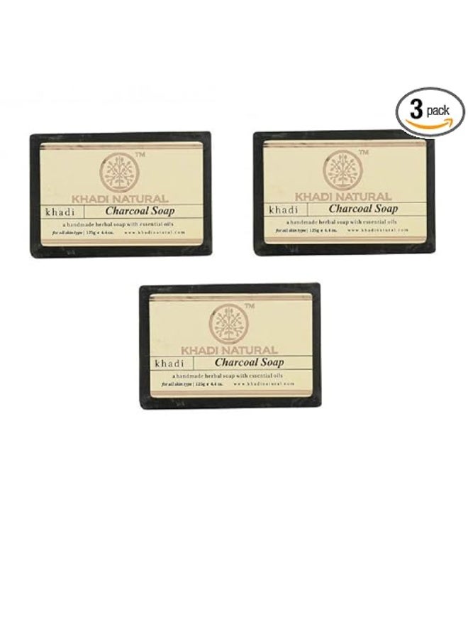 كادي نيتشورال صابون خادي الطبيعي بالفحم | ينظف بعمق ويزيل السموم | يقلل من حب الشباب والرؤوس السوداء | يشد البشرة | مناسب لجميع أنواع البشرة | عبوة من 3 قطع (125 غرام × 3) (375 غرام)