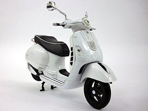 NewRay Vespa GTS 300 Super Scooter NEW RAY Diecast 112 Scale White - Image 1