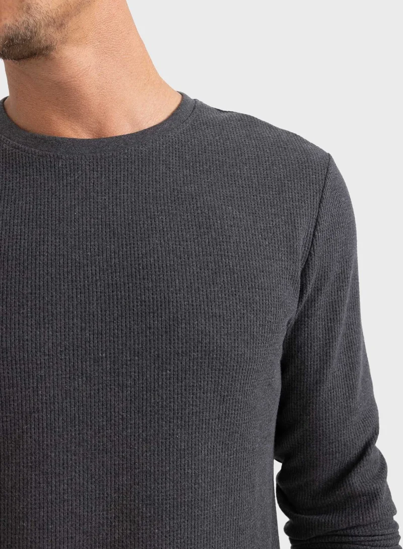 ديفاكتو Essential Crew Neck Sweatshirt