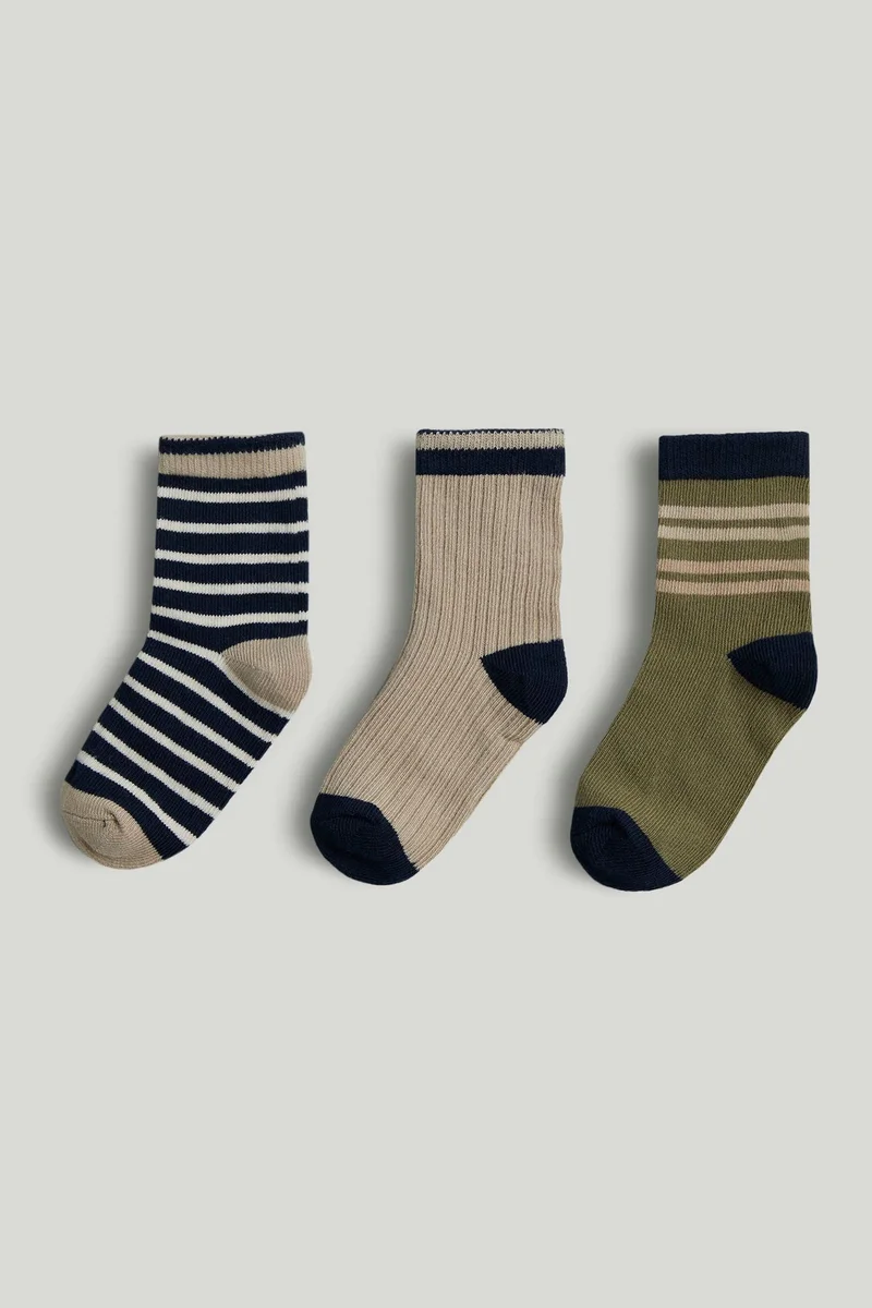 مذركير ثلاث جوارب مخططة