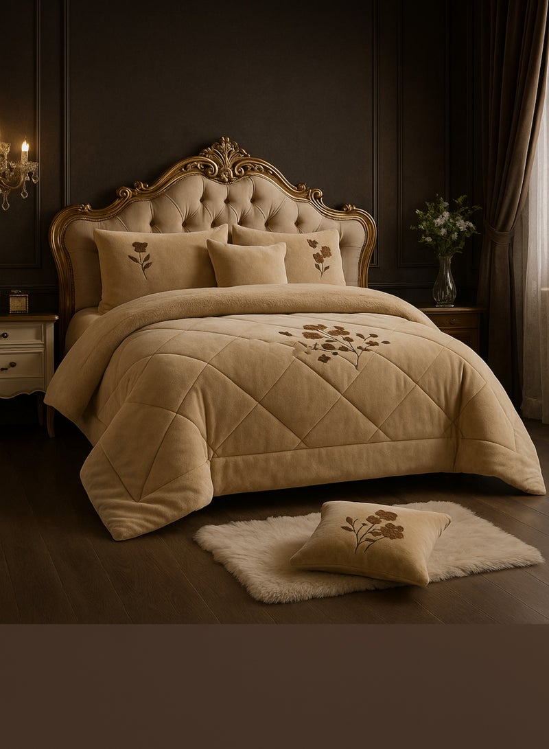 مون مفرش سرير شتوي فاخر نفرين وجهين – لحاف مخمل مطرز من جهة ووجه فرو دافئ  – طقم مفارش 6 قطع ( 1 لحاف + 1 شرشف مطاطي + 2 أغطية وسائد + 2 أغطية مخدات زخرفية ) – يناسب سرير مقاس 200×200 سم - Image 3