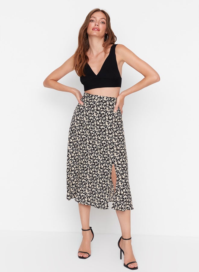 trendyol Black Slit Detail Floral Patterned Viscose Woven Midi Skirt  - Image 2
