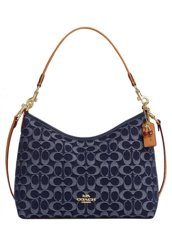 كوتش اوت ليت حقيبة يد امرأة كوتش Laurel 31 بحجم كبير، شعار معدني، حزام كتف قابل للإزالة، إغلاق بسحّاب، قماش، لون أزرق دنيم - Image 1