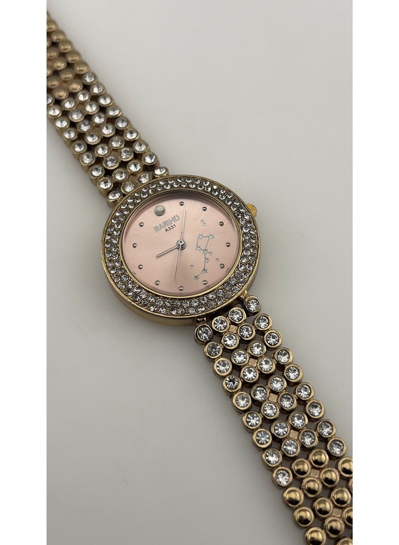 Elegant Women’s Wrist Watch – Glamorous Design with a Luxurious Touch - Image 3
