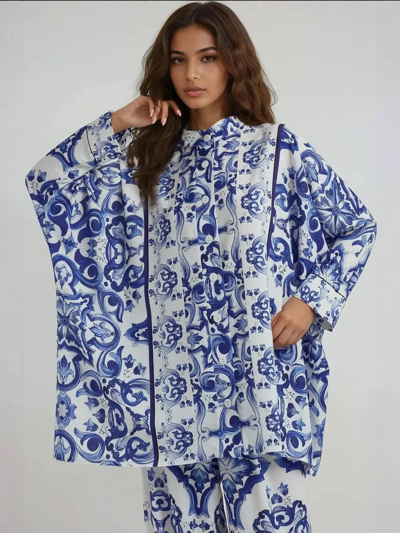 زوبعة طقم قطعتين بنقش زهري