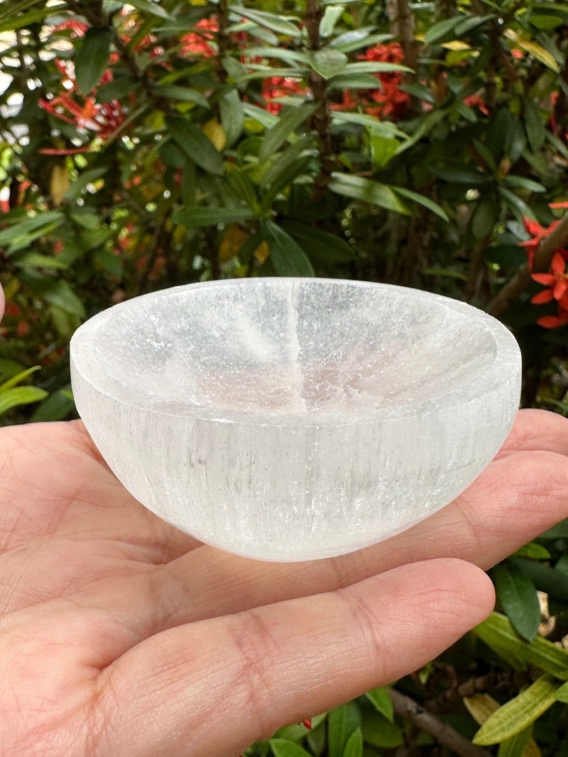 GAF TREASURES 25 Circle Selenite Bowl Gemstone Carved Selenite Crystal Meditation Bowl Reiki Bowl Jewelry Holder Crown Chakra Cleansing Charging Healing