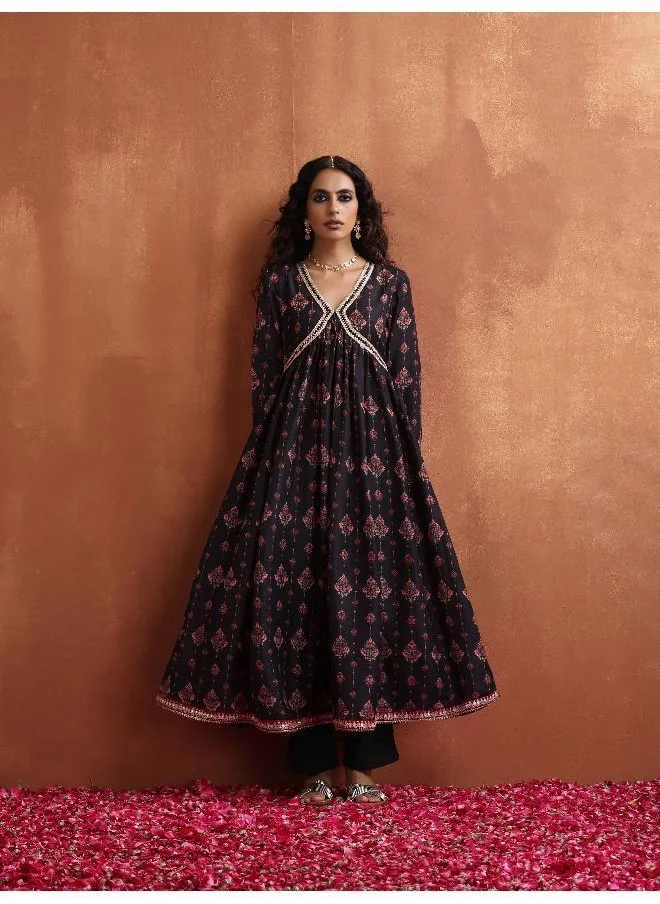 ترو برونز trueBrowns Black Print Flared Anarkali Kurta Set