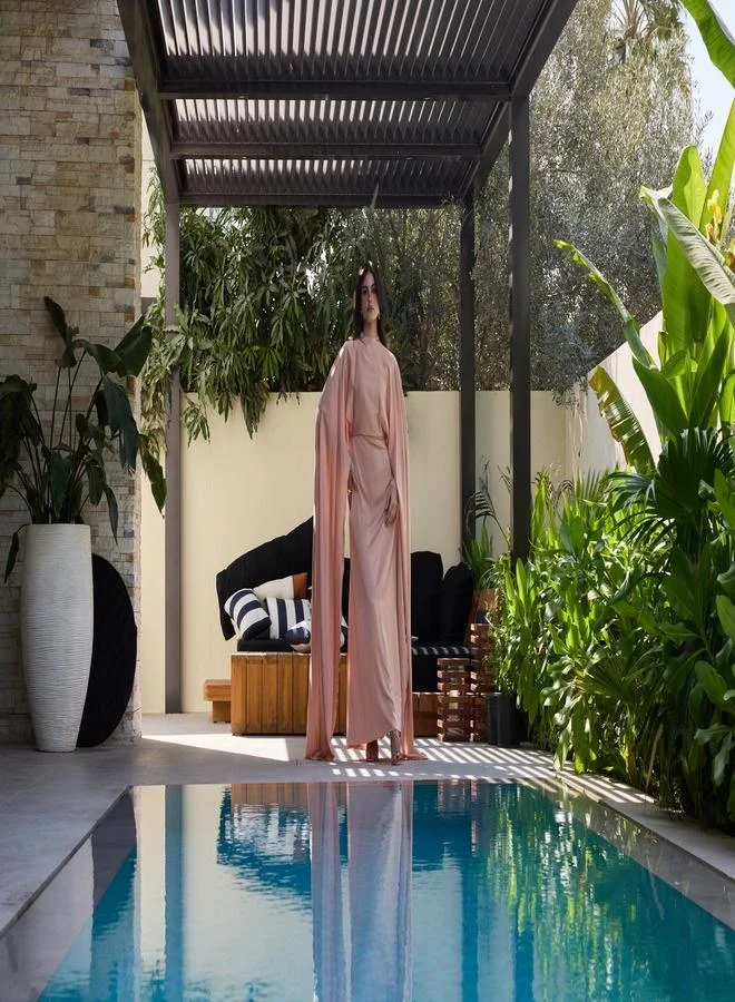 أشيتا فرنانديز Vireya Embellished High Neck Maxi Dress