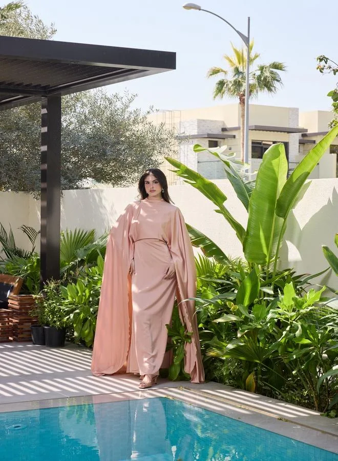 أشيتا فرنانديز Vireya Embellished High Neck Maxi Dress