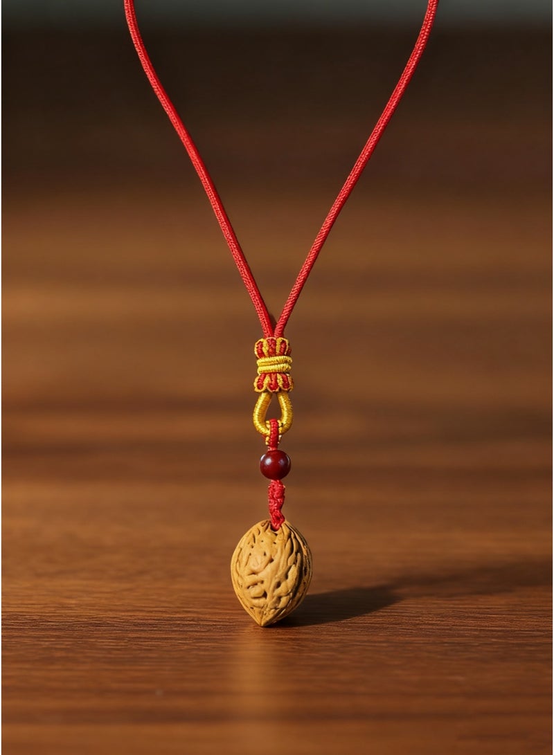 تشوميل قلادة من الحبل الأحمر المحظوظ مصنوعة يدويًا مع قلادة من الجوز الطبيعي وعقد زخرفية - Image 2