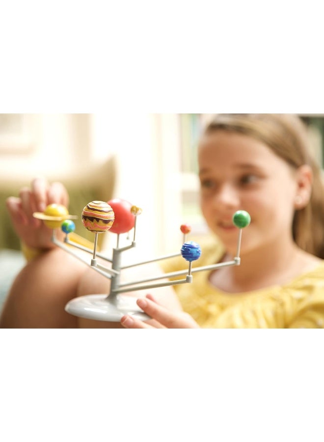 4m مجموعة استكشاف الفضاء للأطفال المدعومة بالطاقة البخارية 4M – بناء ورسم كوكب النظام الشمسي، إنشاء جهاز عرض فضائي، تزيين نجوم متوهجة وعرض شرائح وبوستر – مجموعة اكتشاف STEM للأعمار 5 وما فوق / 00-05537 - Image 5