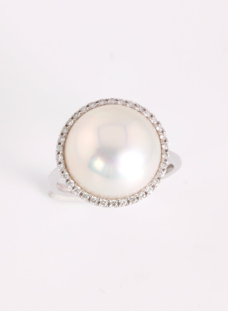 MIKURA Ring, Mabe Pearls, A Quality, White Color, 14.0-13.0MM, 18KW, 34D-0.18Cts, VS Clarity, G/H Color  - Image 2