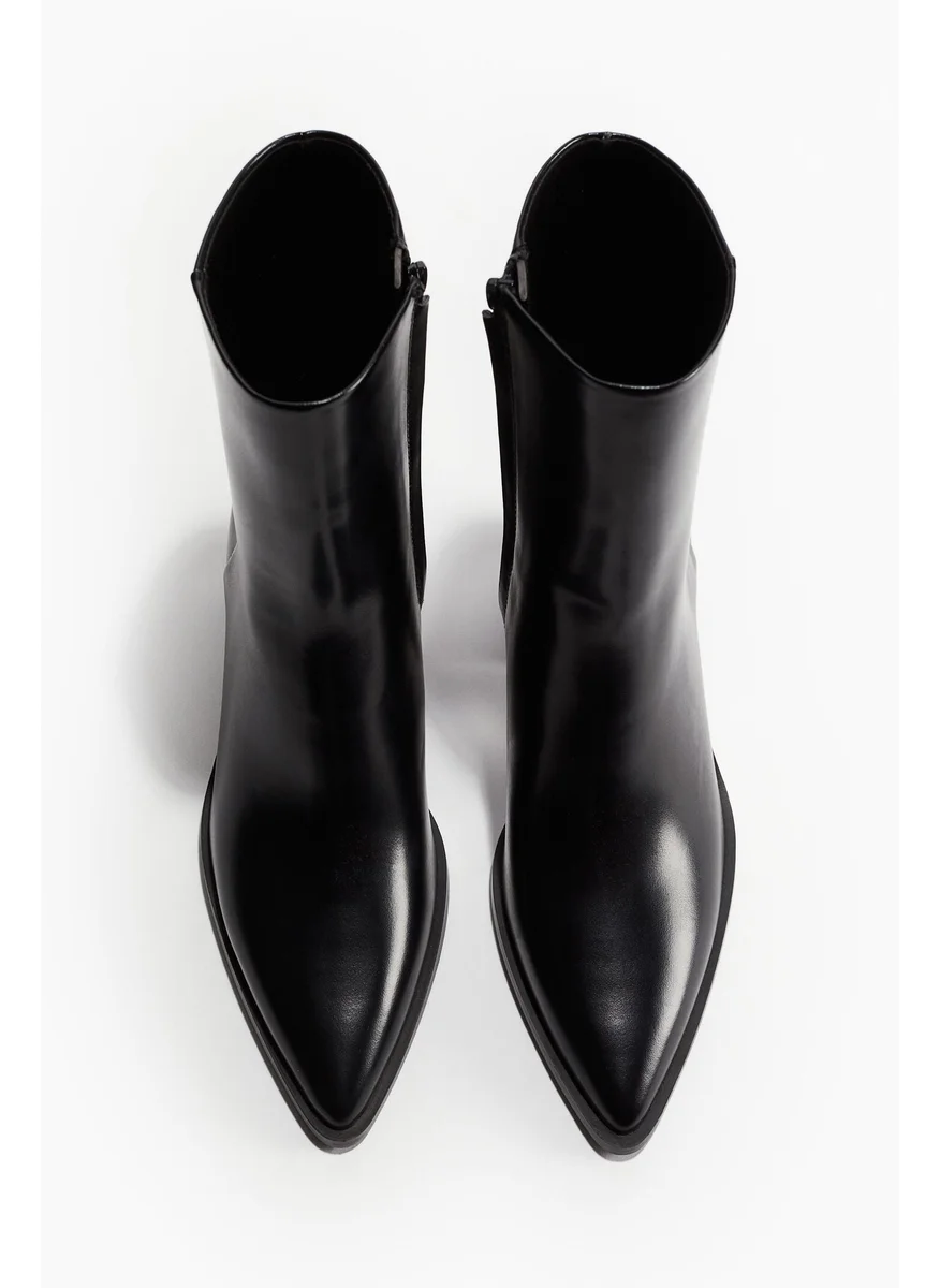 اتش اند ام Pointed Ankle Boots