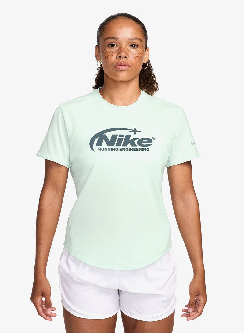 Nike Swift Dri-Fit Disrupt T-Shirt - Image 1