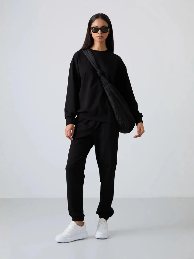 تومي لايف TOMMY Oversized Crew Neck Sweatshirt and Pants Set