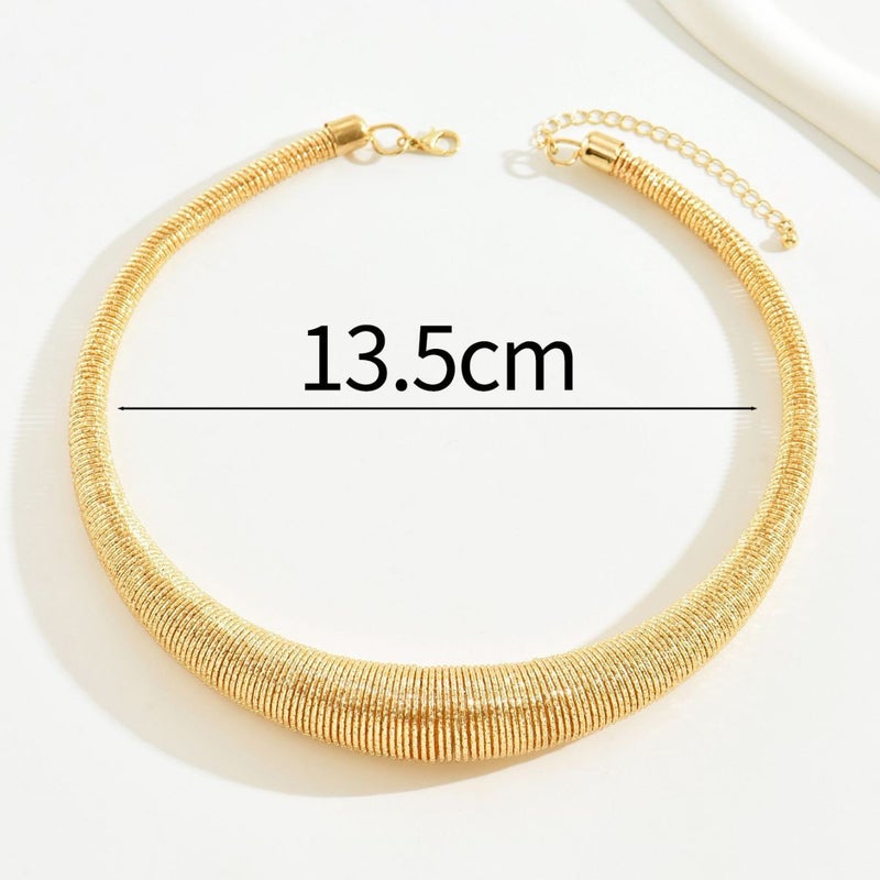 European and American fashion exaggerated punk hip-hop collar personality design sexy necklace clavicle chain necklace simple temperament Gold - Image 5