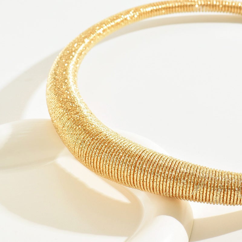 European and American fashion exaggerated punk hip-hop collar personality design sexy necklace clavicle chain necklace simple temperament Gold - Image 3