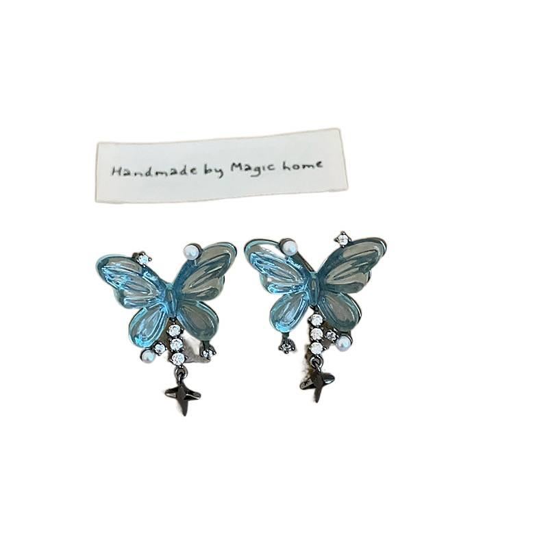 Lightweight Metal Geometric Pearl Stud Earrings with 925 Sterling Silver Detail Daily Wear Jewelry for Women - Image 3