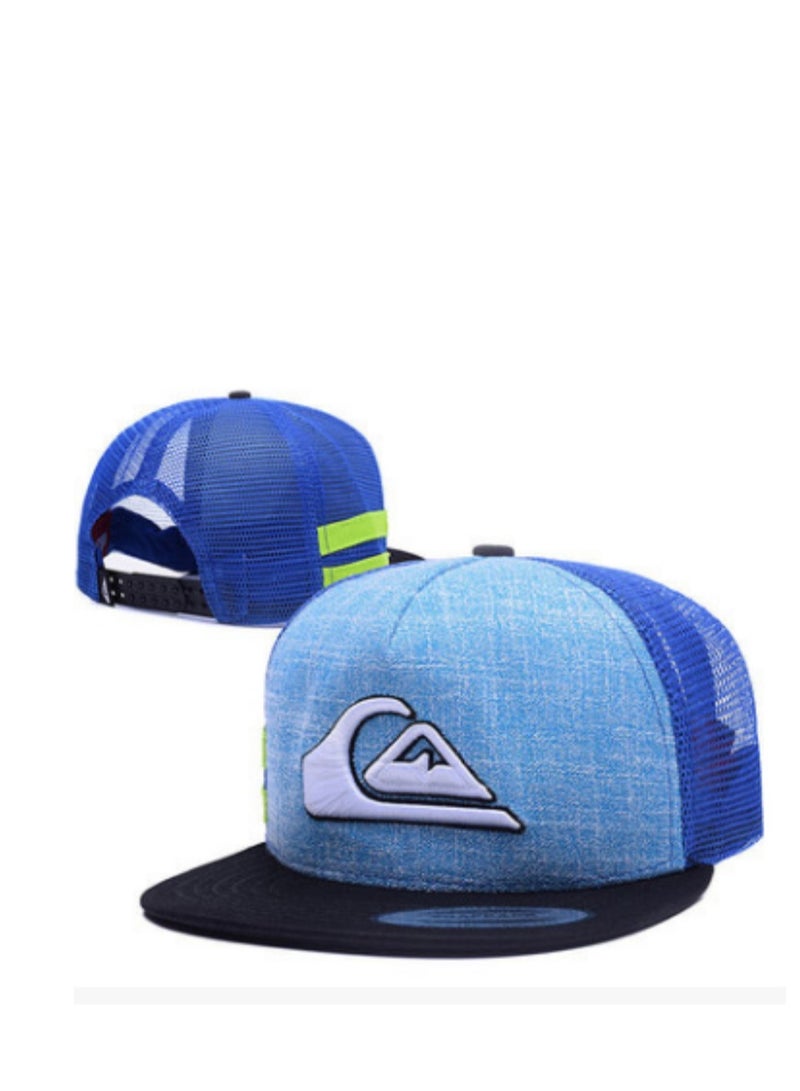 QUIKSILVER قبعة كويكسيلفر الشبكية: تصميم مستوحى من الشعار الأيقوني وركوب الأمواج