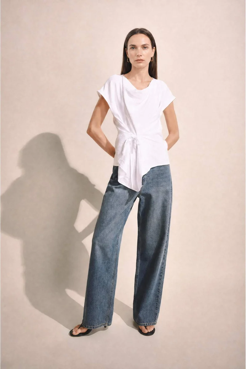 ديفاكتو Degaje Neck Sleeveless Blouse