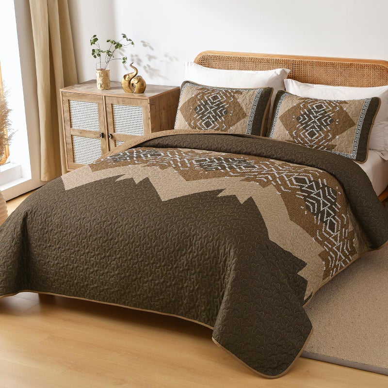 Dintszyayue Brown Quilt Set Queen Size,3 Piece Boho Aztec Texture Bedspread Coverlet Set Reversible Lightweight Bedding Set Geometric Bohemian Bed Cover with 2 Pillowcases(Dark Brown,90"x96") - Image 5