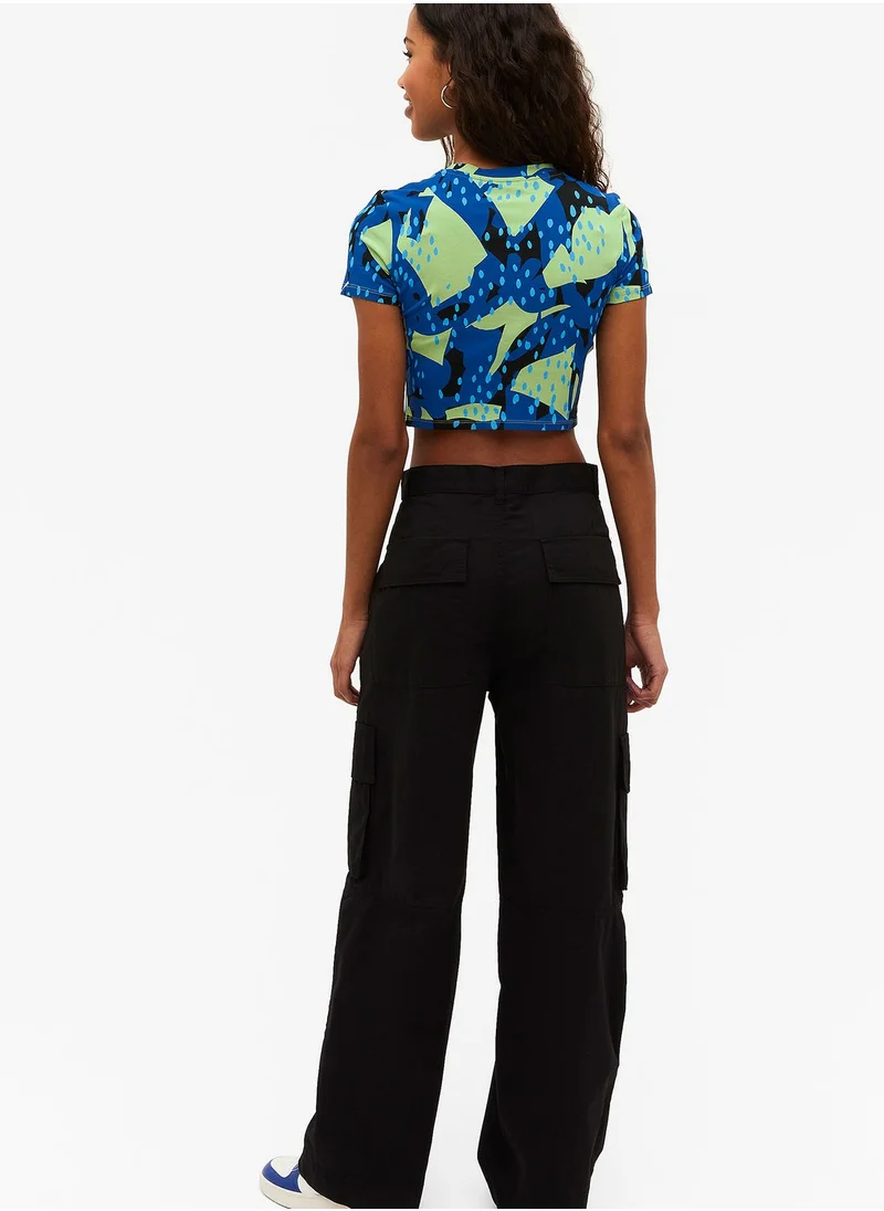 MONKI Crew Neck Crop Top