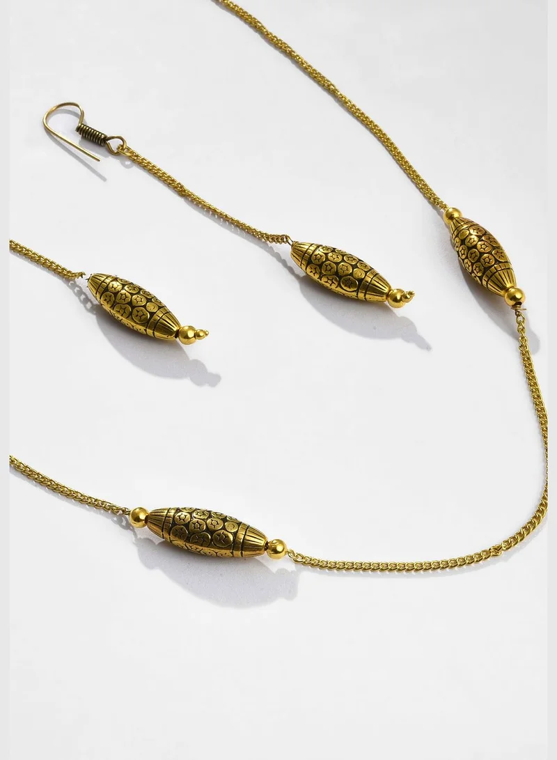 SOHI Gold Plated Designer Chain and Earrings Set