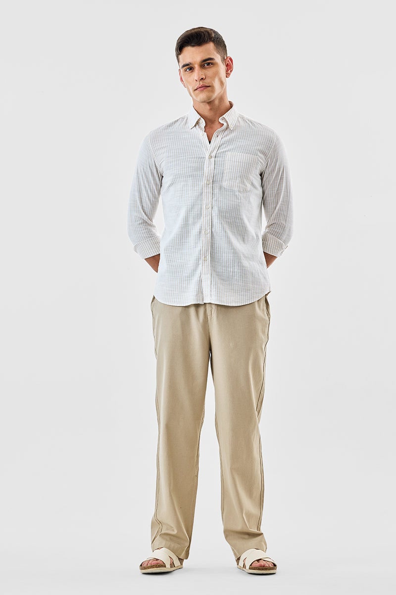 SNITCH Beige Solid Relaxed Casual Trousers - Image 3