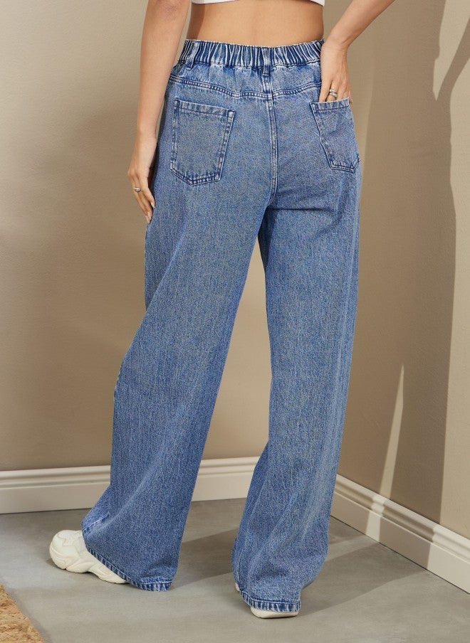 SASSAFRAS Light Fade High-Rise Straight Fit Jeans for Women - Image 4