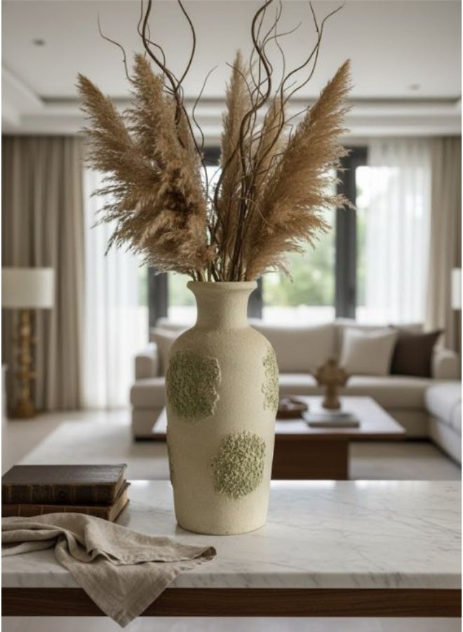 كذا هوم مزهرية فخار يدوية بملمس حجري – بتصميم كريمي مع لمسات خضراء بارزة - Image 4