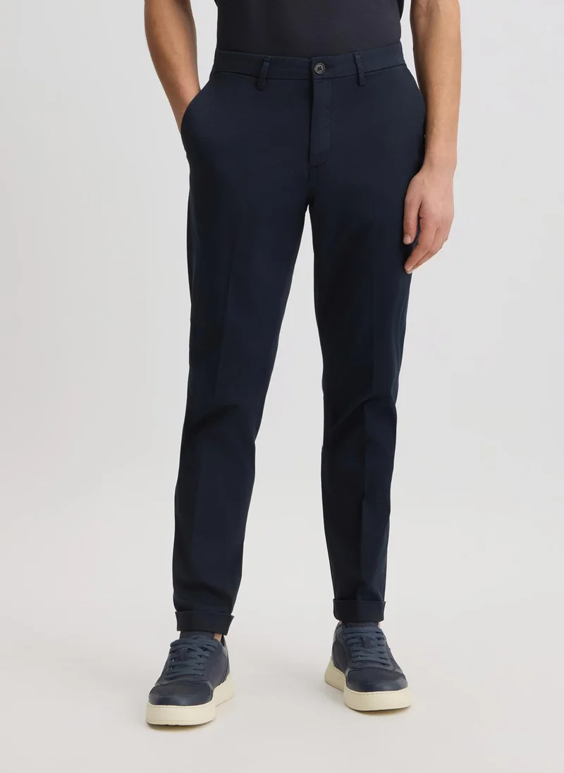 ليو جو Blue Chinos