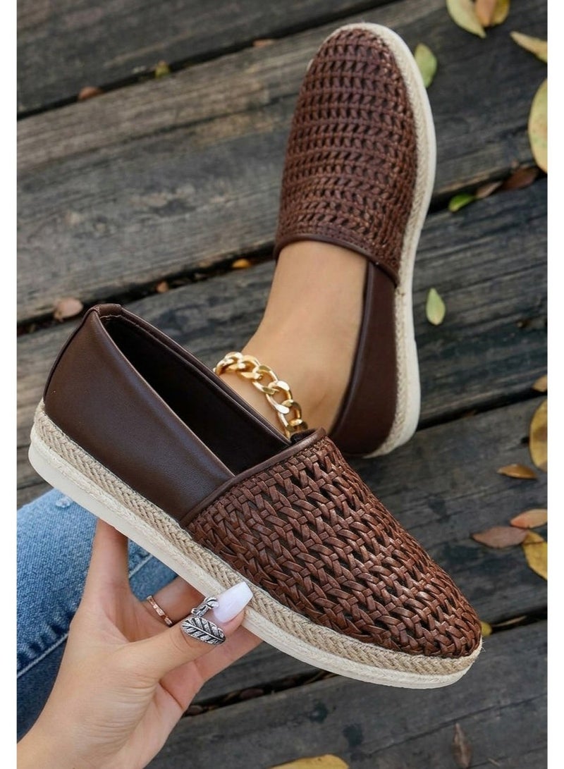 Vbranda A classic espadrille-style ballerina that offers the perfect blend of elegance and practical comfort.BN-60-BEOWN - Image 1