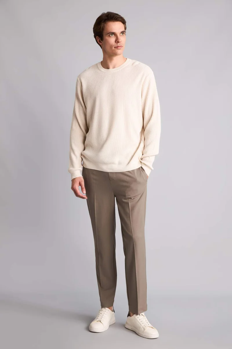 ديفاكتو Standard Fit Crew Neck Knitwear Pullover