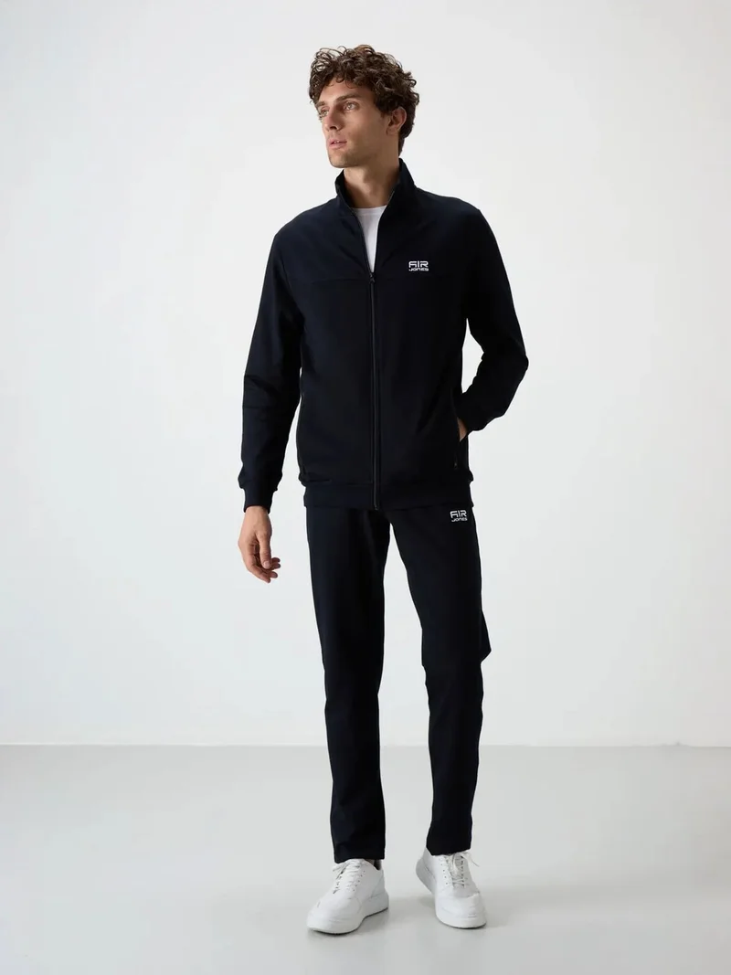 تومي لايف TOMMY Men's Knit Fleece Sweatshirt And Pants Set