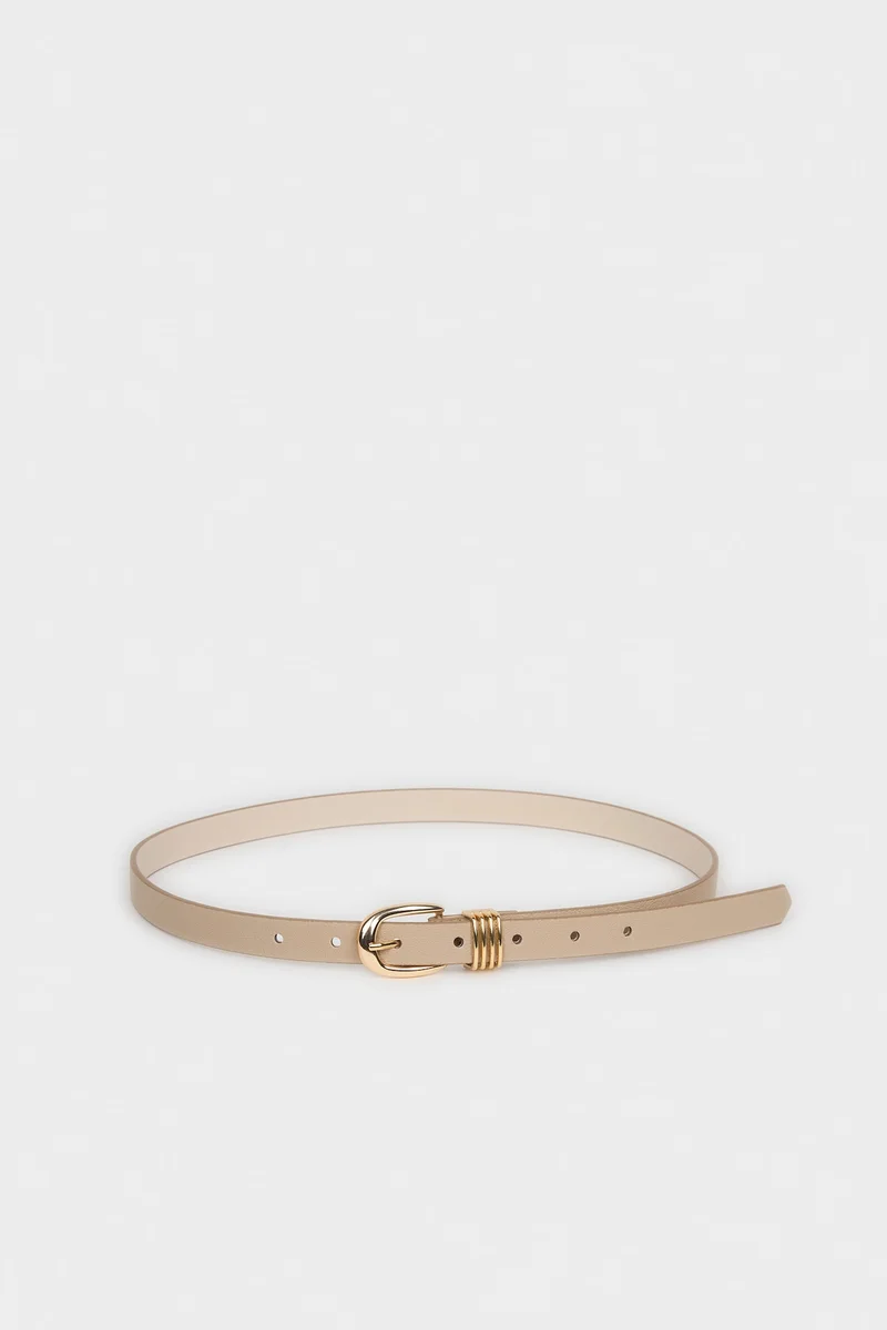 Woman Oval Buckle Faux Leather