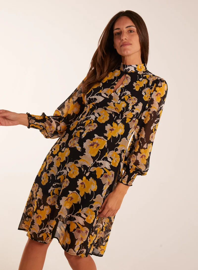 بلو فانيلا فستان بياقة عالية وفتحة مفتاح